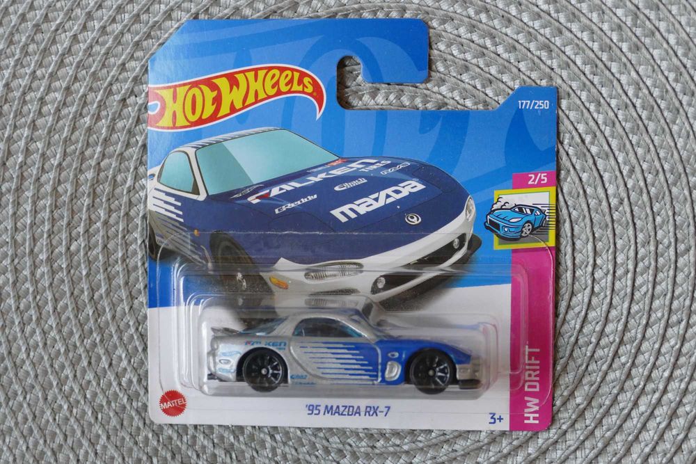 Hot Wheels autko "Resorak" '95 MAZDA RX-7 edycja 2022r.