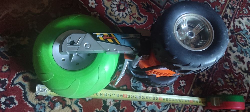 Машинка перевёртыш Tyco R/C