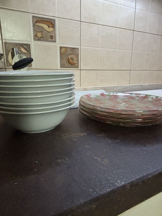 Тарілки столові