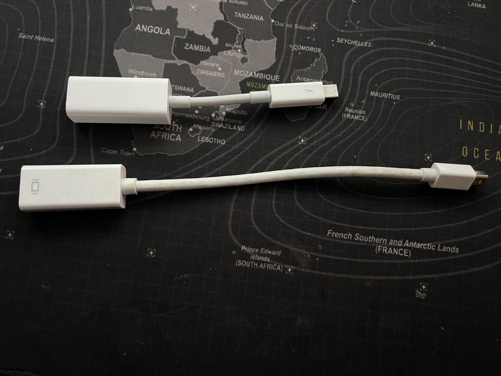Adaptadores Apple Ethernet e HDMI