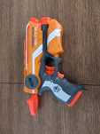 Nerf Firestrike z celownikiem laserowym