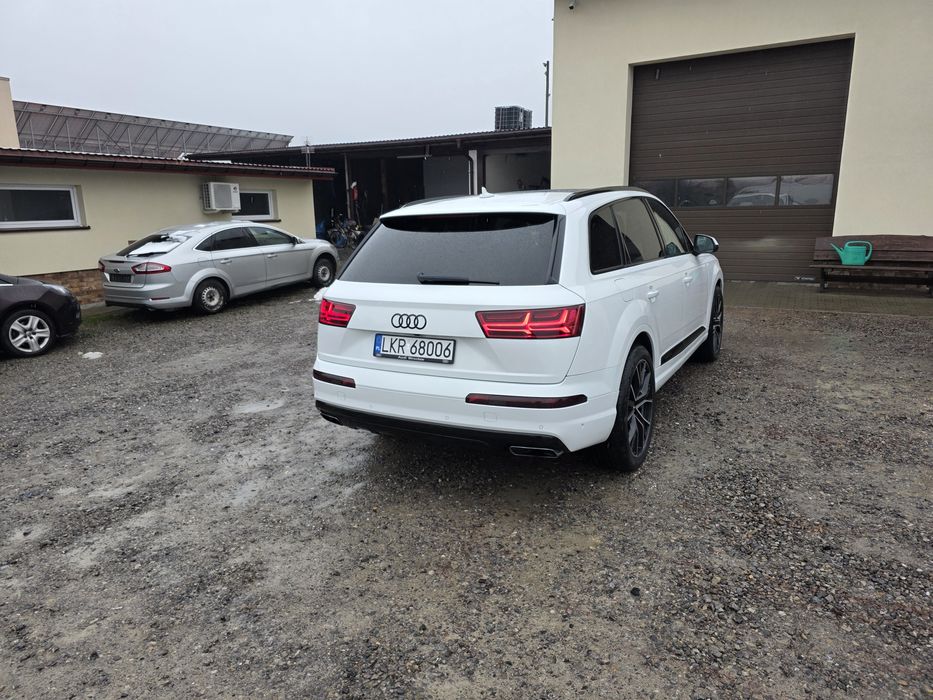 Audi Q7 3.0 bardzo bogate wyposażenie