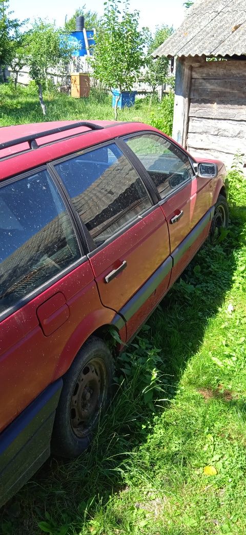 Volkswagen Passat b3 1.8 1990