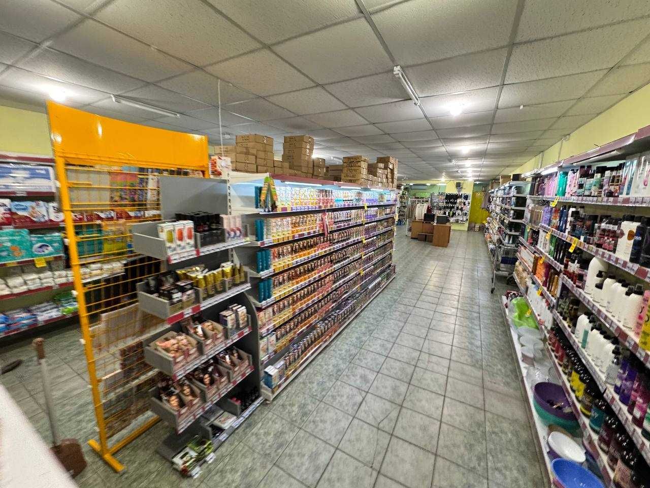 Пр.Миру нежитлове приміщення 252 кв.м. фасад ремонт гарне місце