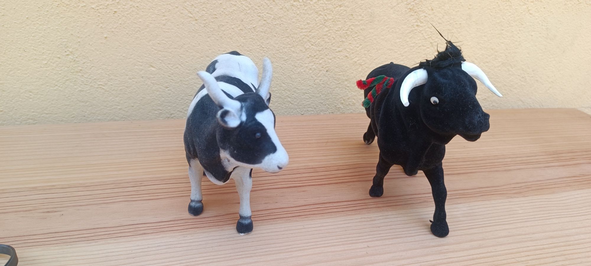 Bonecos Vaca e Touro