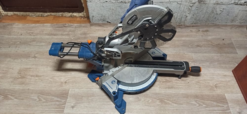 Пила торцювальна Dexter