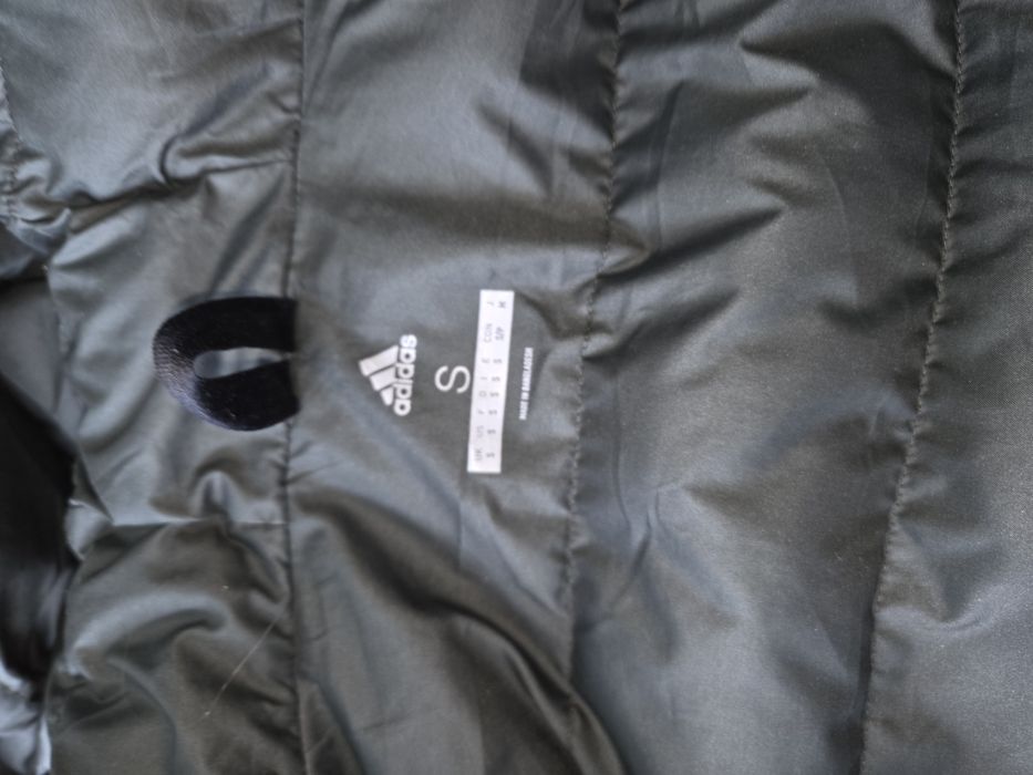 Продам курточку Adidas