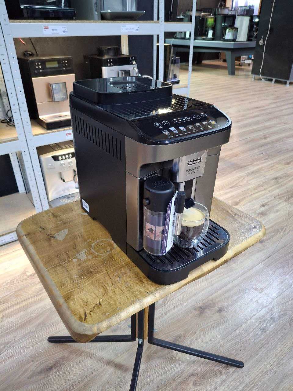 Кавоварка/Кофеварка/Кавомашина/Delonghi Magnifica Evo з гарантією