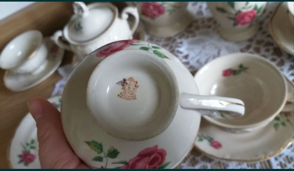Serwis Porcelany do herbaty Tułowice sygnatura Prl