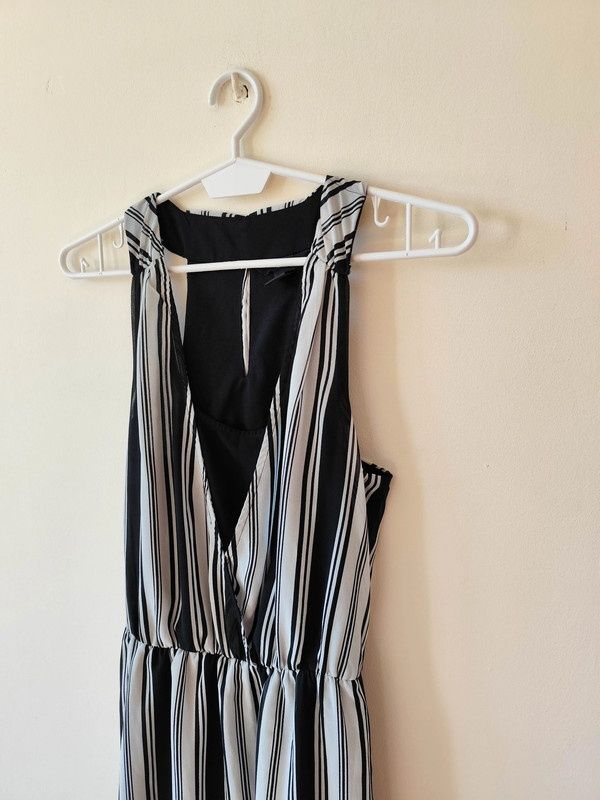 Sukienka w paski czarno-biała zebra XS