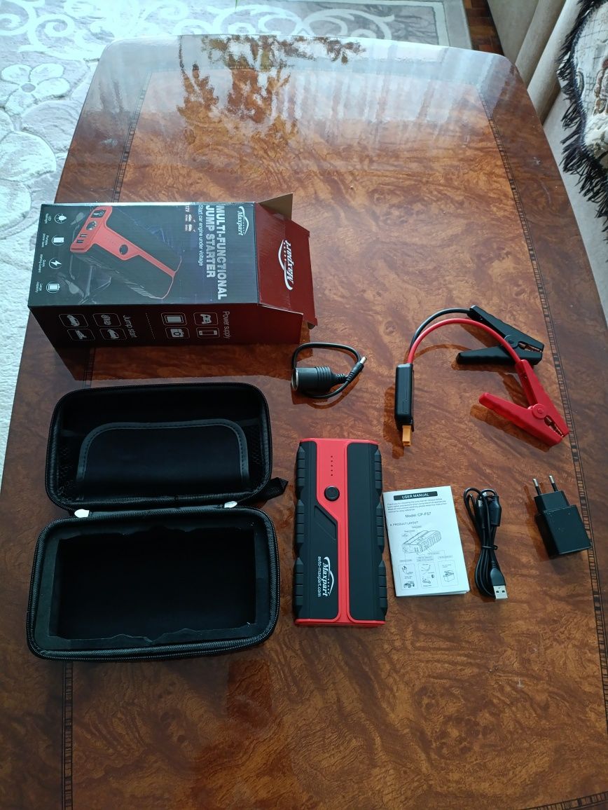 Пускозарядний пристрій Jump starter 1600A.