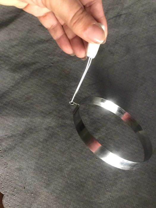 Forma em metal para ovos redondos ou outros fins