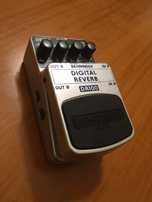 Pedal Reverb stereo para guitarra ou baixo