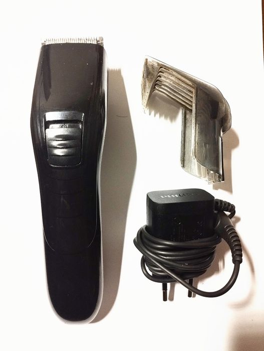 Máquina Philips de corte de cabelo, pelo e barba