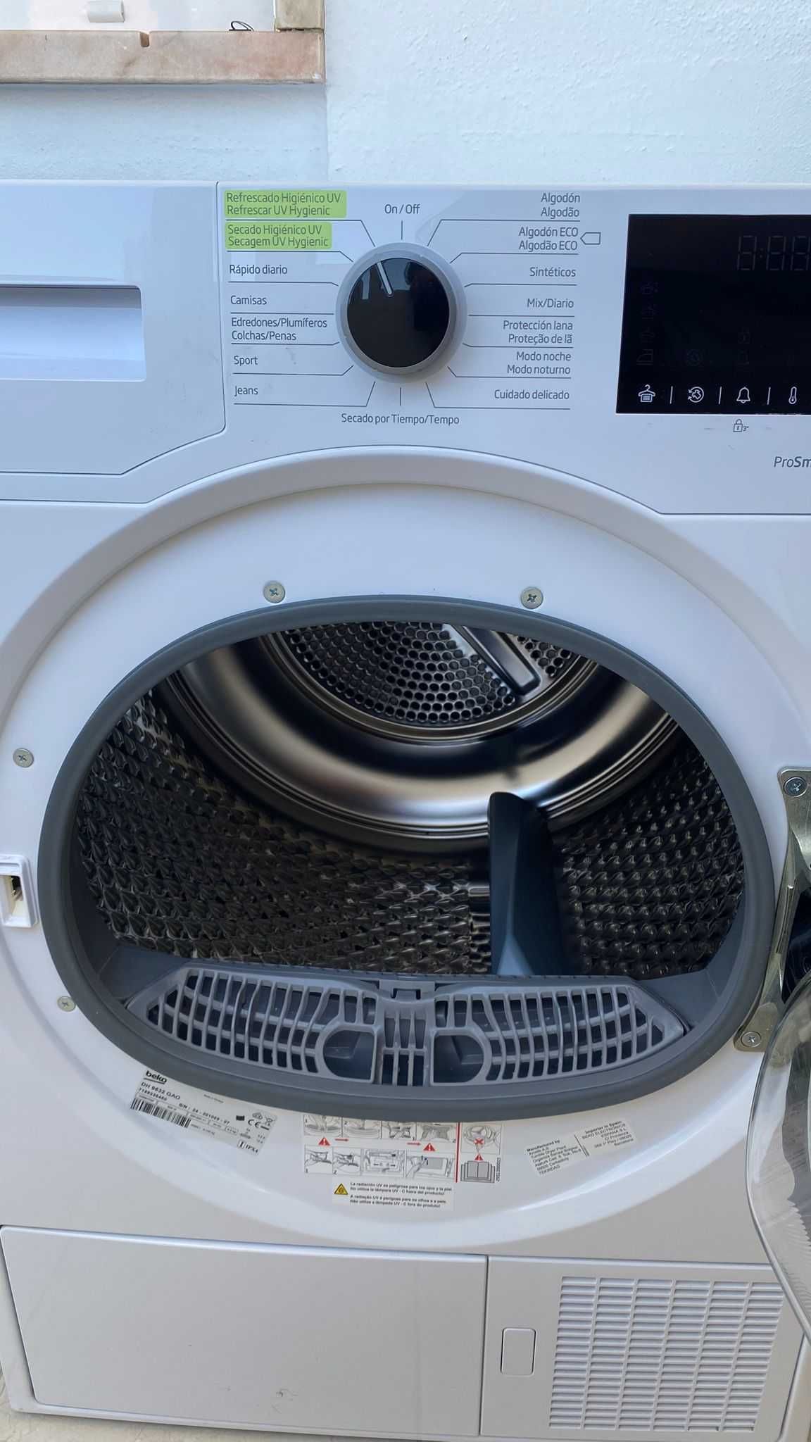 Máquina de secar roupa