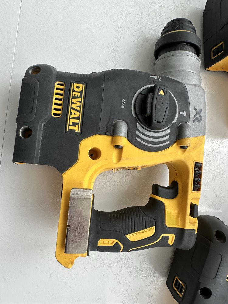 Dewalt DCH273 перфоратор 20В.