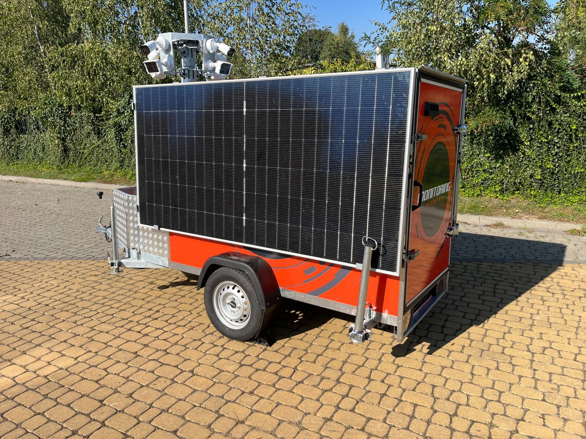 Przyczepa monitoring mobilny (monitoring, przyczepa security, ochrona)