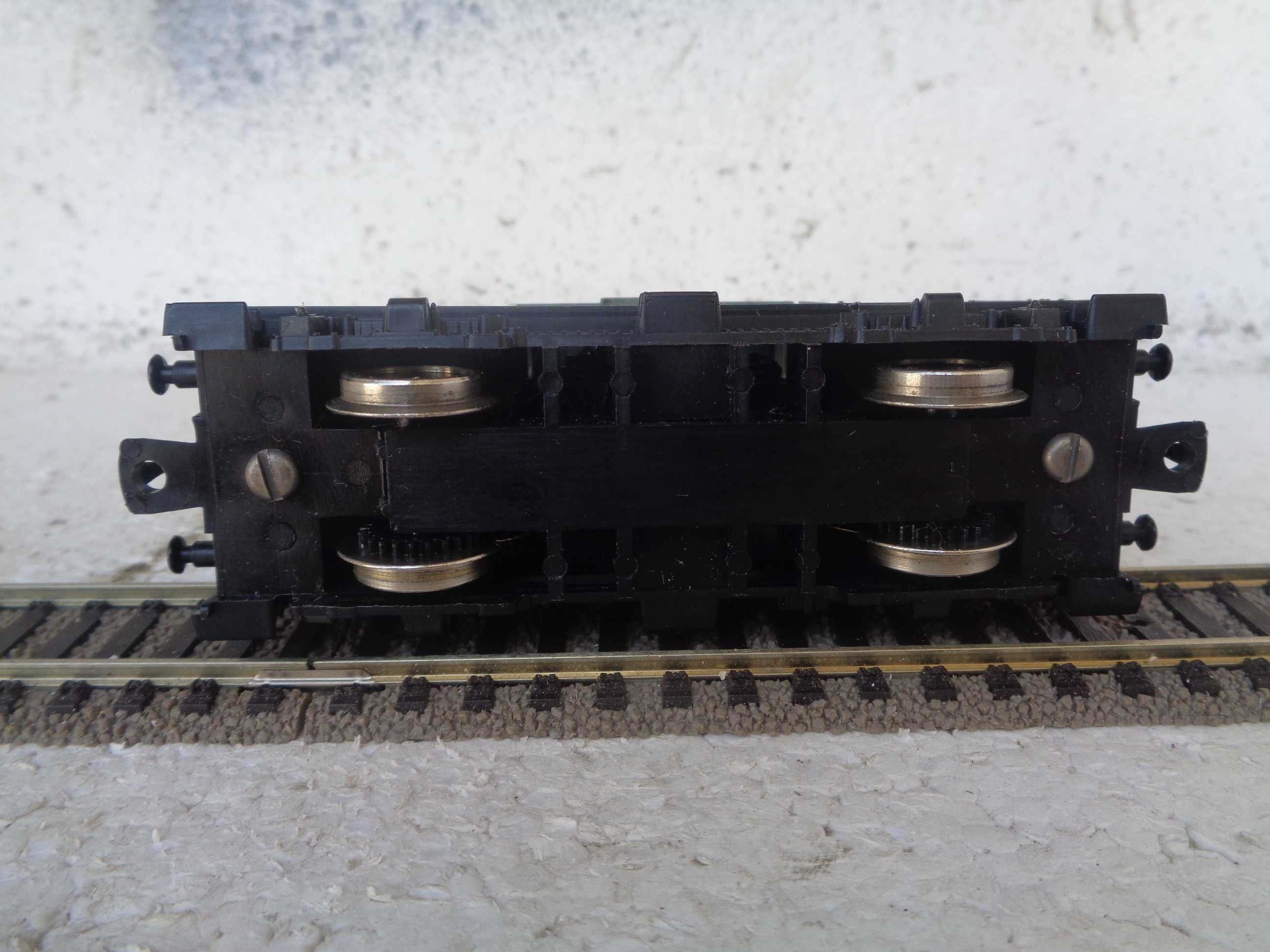 1:87 LIMA Locomotiva eletrica E 69 da DB comboio