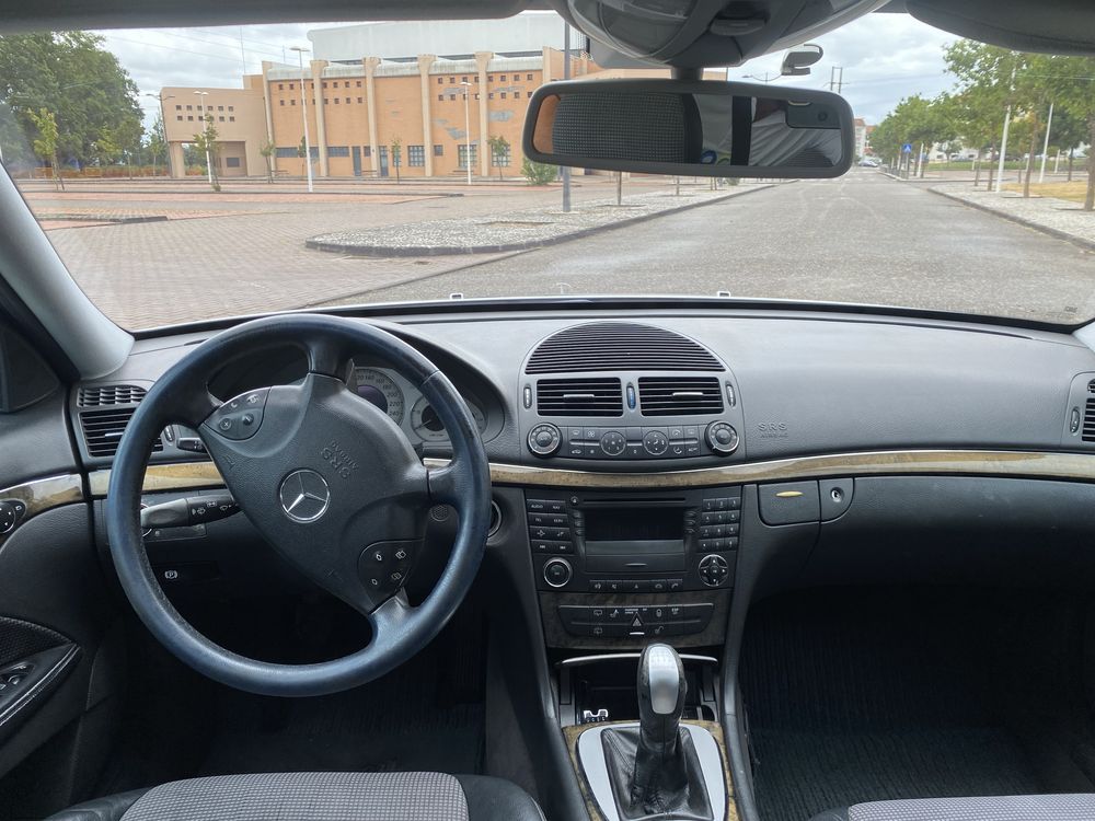Mercedes E220 cdi avant- guard