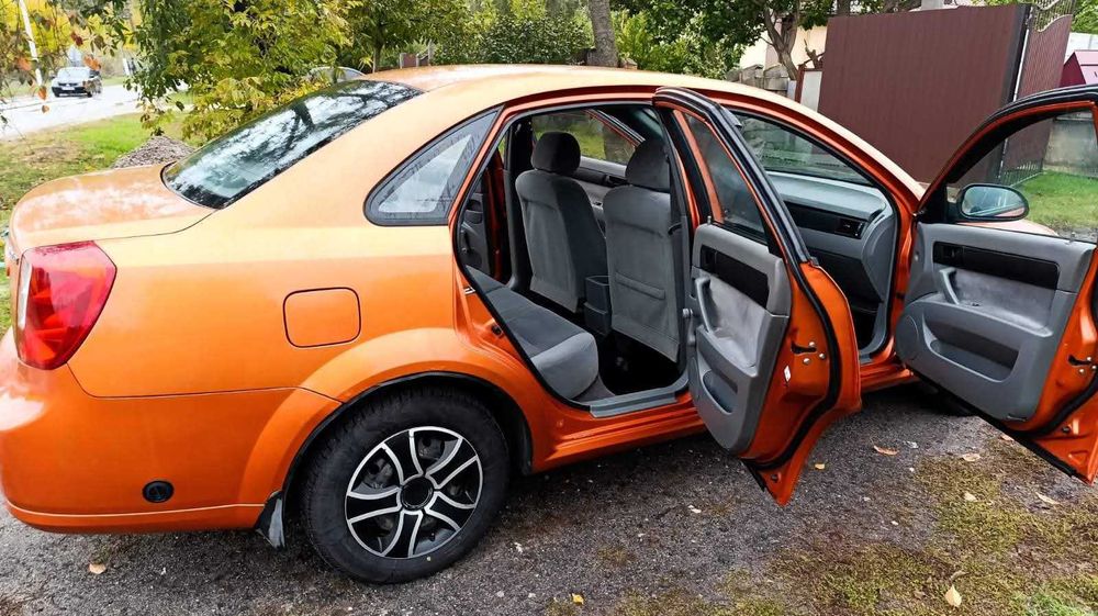 Продажа авто Шевроле лачети