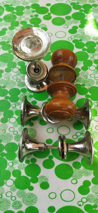 Продам ручки дверные