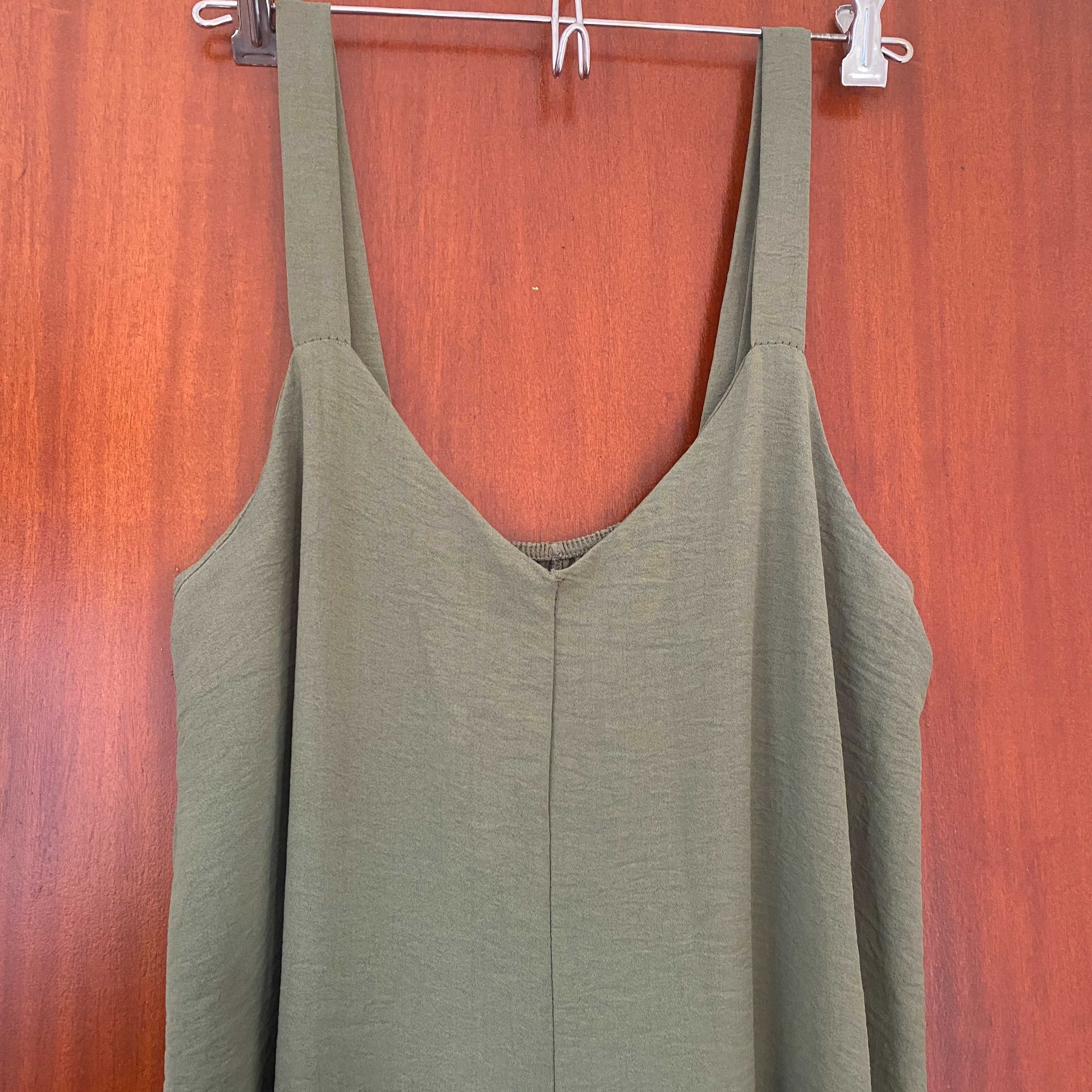 Macacão Verde Alças