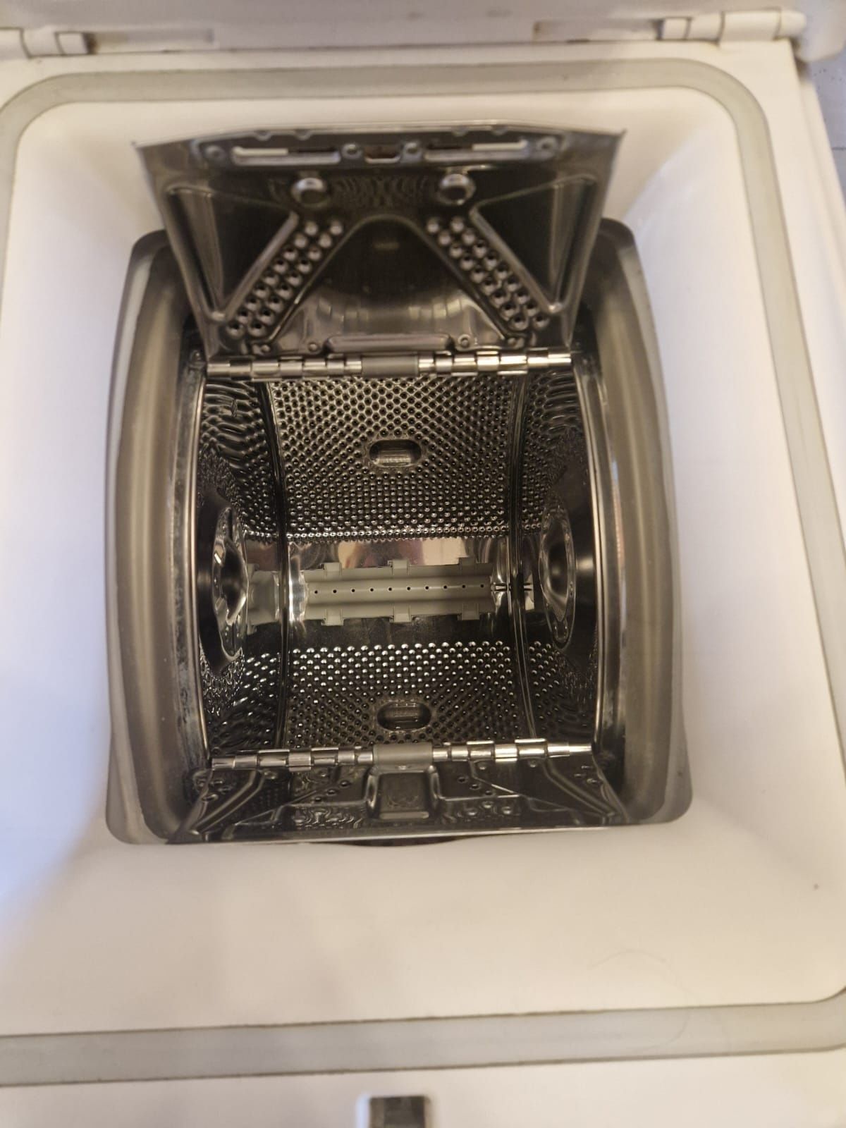 Pralka Whirlpool TDLR-70230