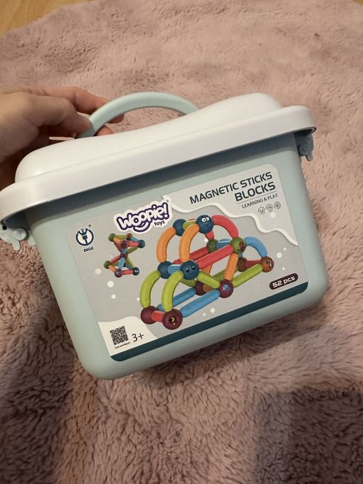Klocki magnetyczne 3+ w pudełku 52 elementy