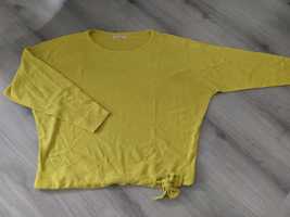 Liminkowy sweterek z szerokimi rękawami