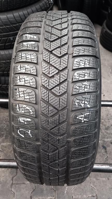 215/55/17 Pirelli SottoZero3 98V