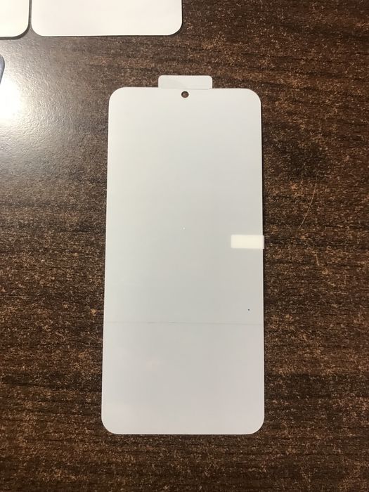 Защитные Стекла и Пленки на Телефоны