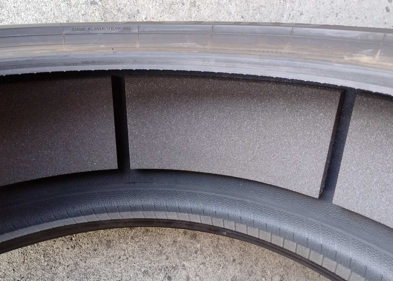 Шини літні R20 255/40 Pirelli PZero