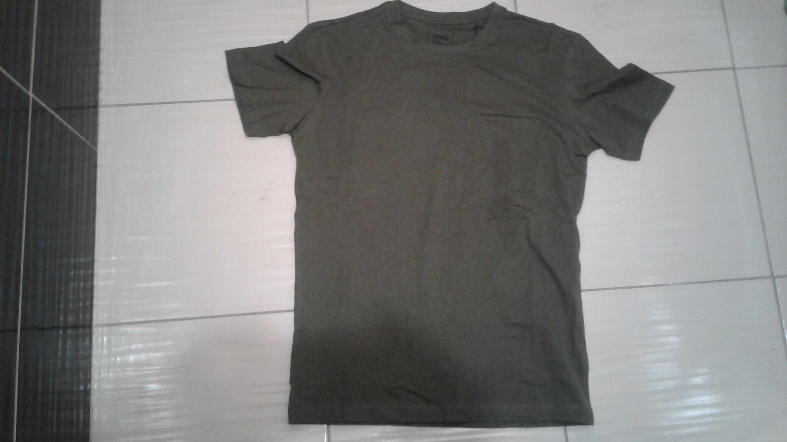 Koszulki z krótkim rękawem t-shirt w kolorze khaki roz. XL