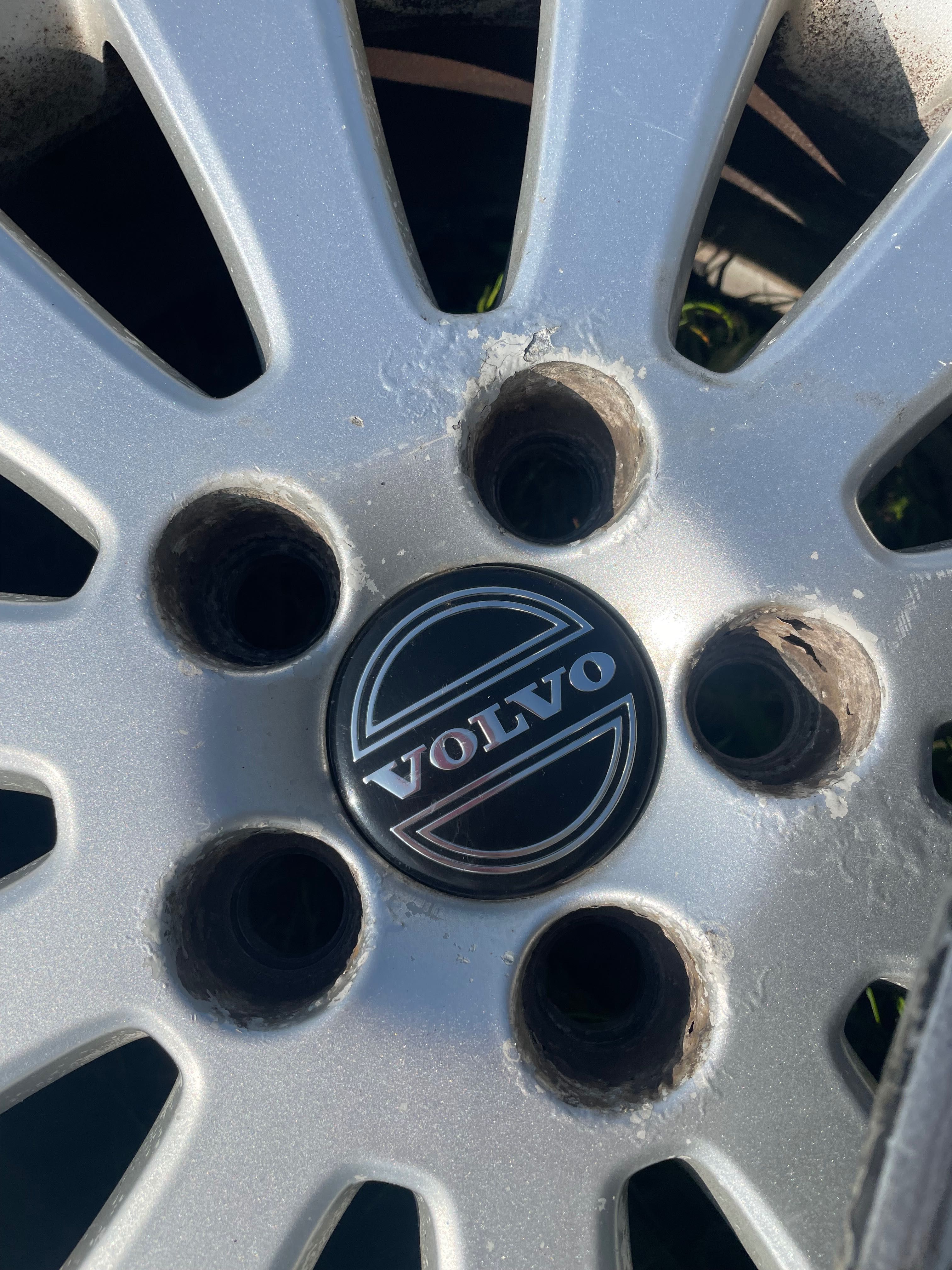 Felgi aluminiowe Volvo 16” – 4 sztuki