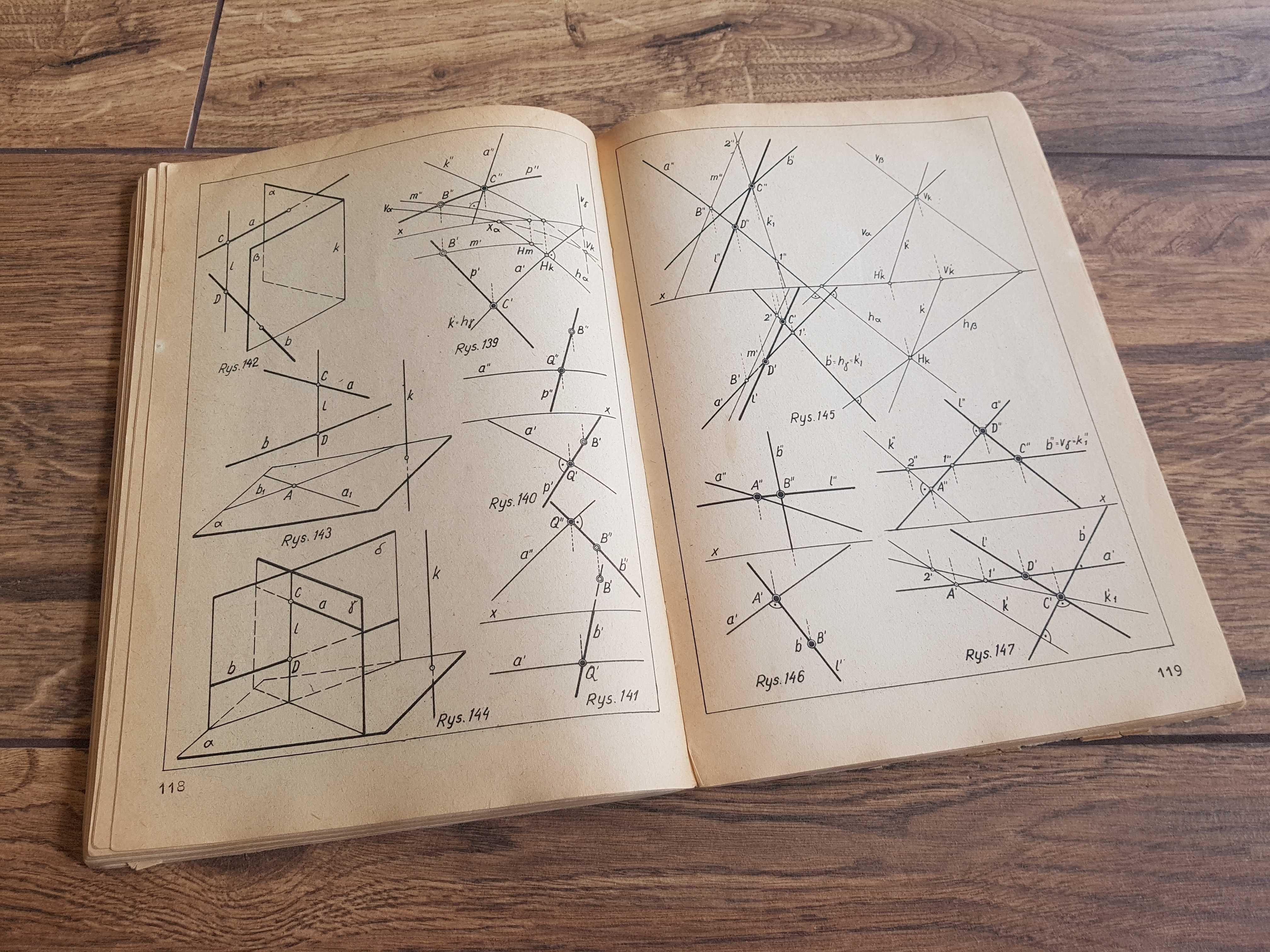 T. Rachwał Ćwiczenia z geometrii wykreślnej t.1 cz.2 Rzuty Monge'a