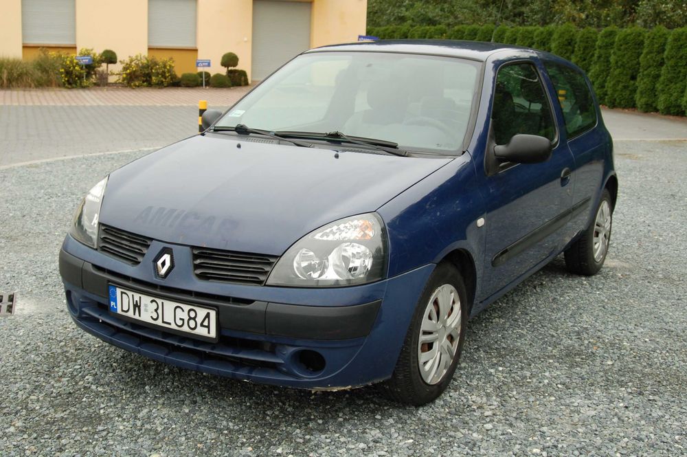 Renault Clio 1.2 Ben. 2006 w Dobrym Stanie z Ważnym Przeglądem i OC
