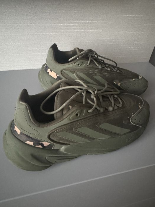 Кросівки Adidas 39