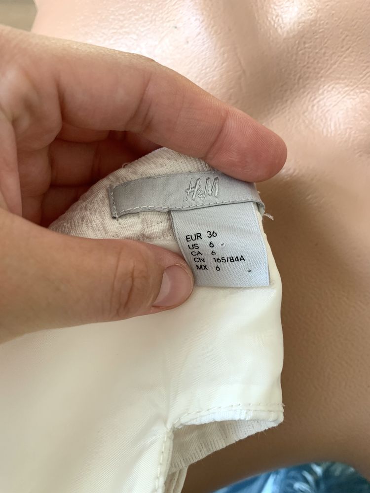 Biała sukienka klasyczna elegancka (S) H&M