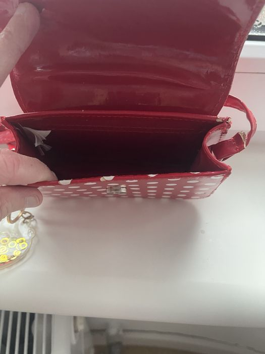 Продам дитячу сумку . В нормальному стані .