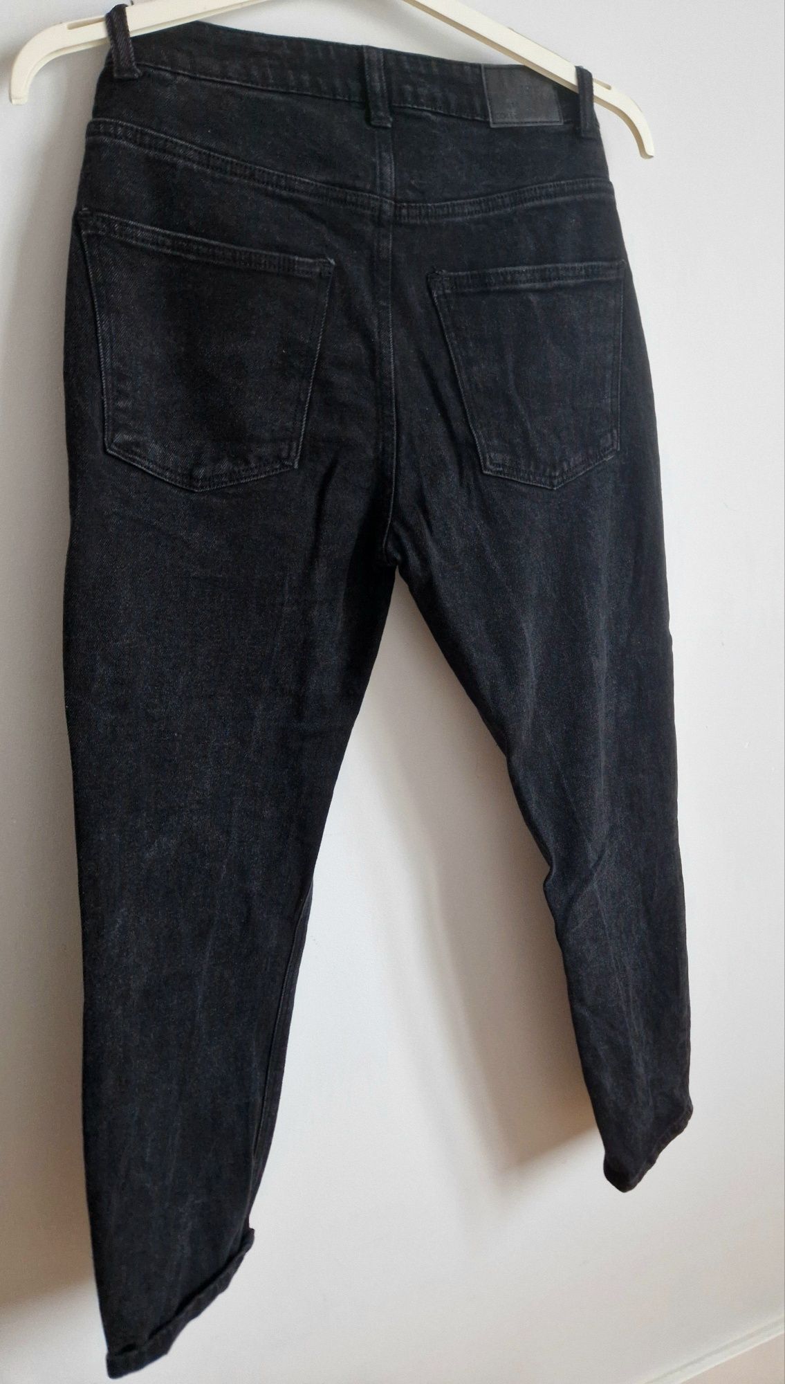 House dżinsy jeansy M 38 czarne slim mom fit