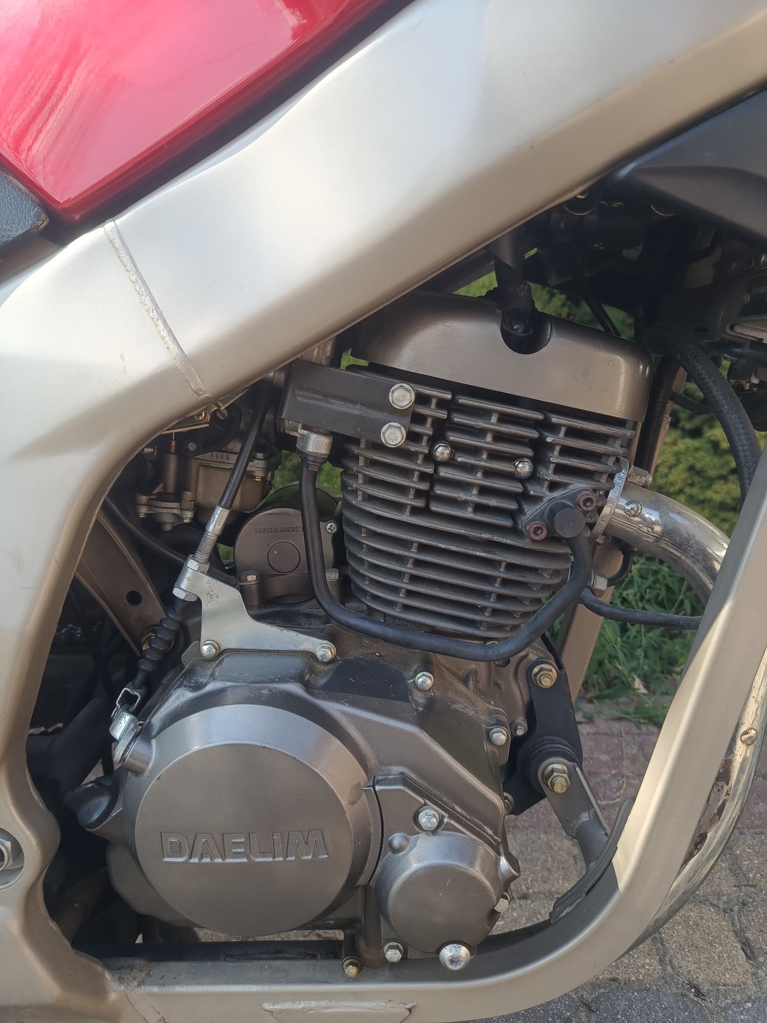 Motor Roadwin Daelim VJ 125