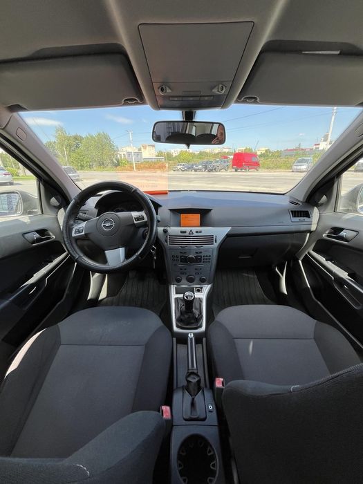 Опель Астра 1,7 дизель 2011