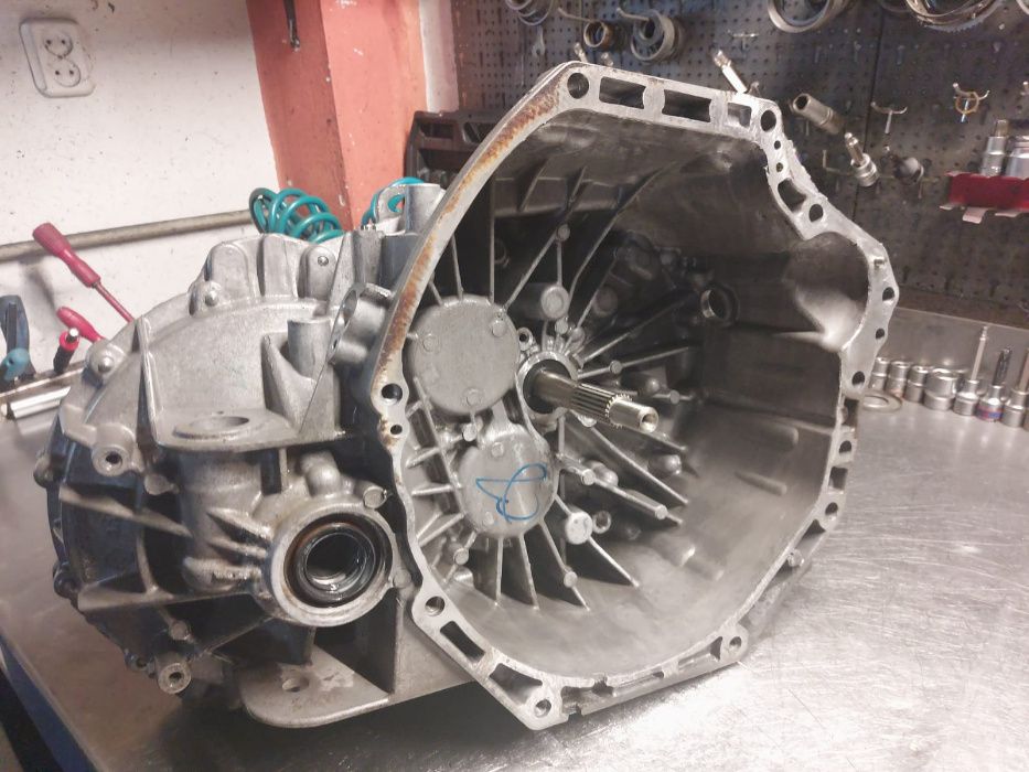 Skrzynia biegów Opel Vivaro Trafic 1.6 PF6050 PF6044 PF6048 PF6040