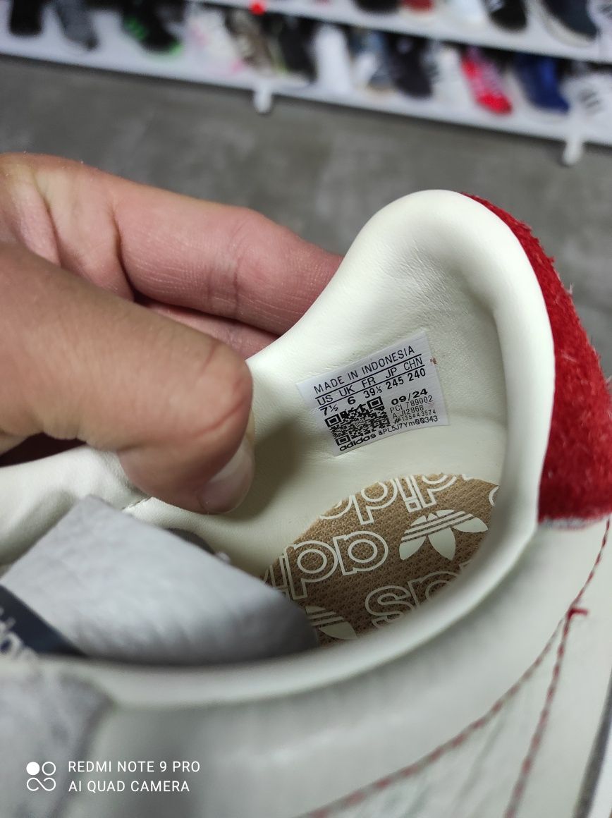 ОРИГІНАЛ 100% Кросівки Adidas Country OG Off White Scarlet Men's - JI2