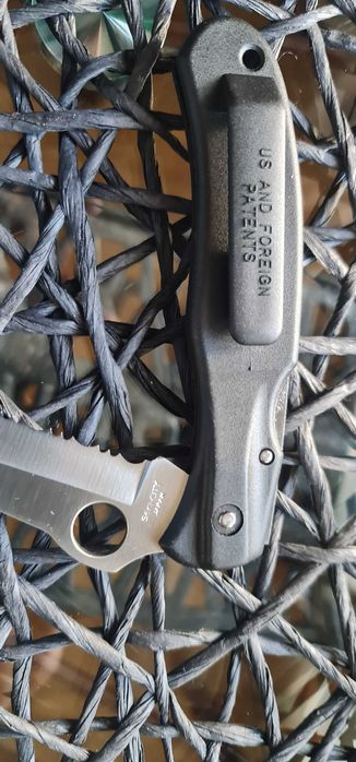 Nóż składany Spyderco Rescue