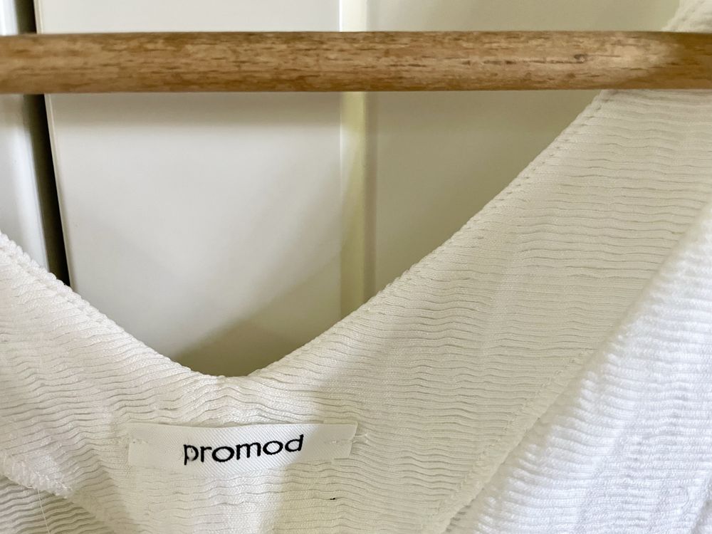 PROMOD przepiękna sukienka 38 kremowa biel cudo