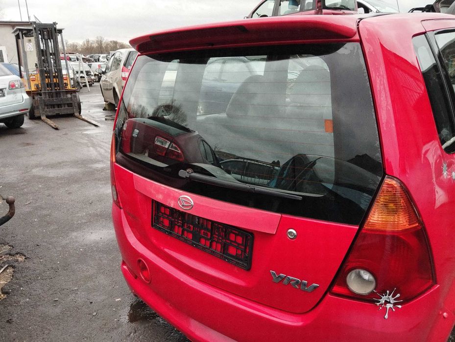 Daihatsu YRV 1.3i 5D 2002 r.Klapa bagażnika.