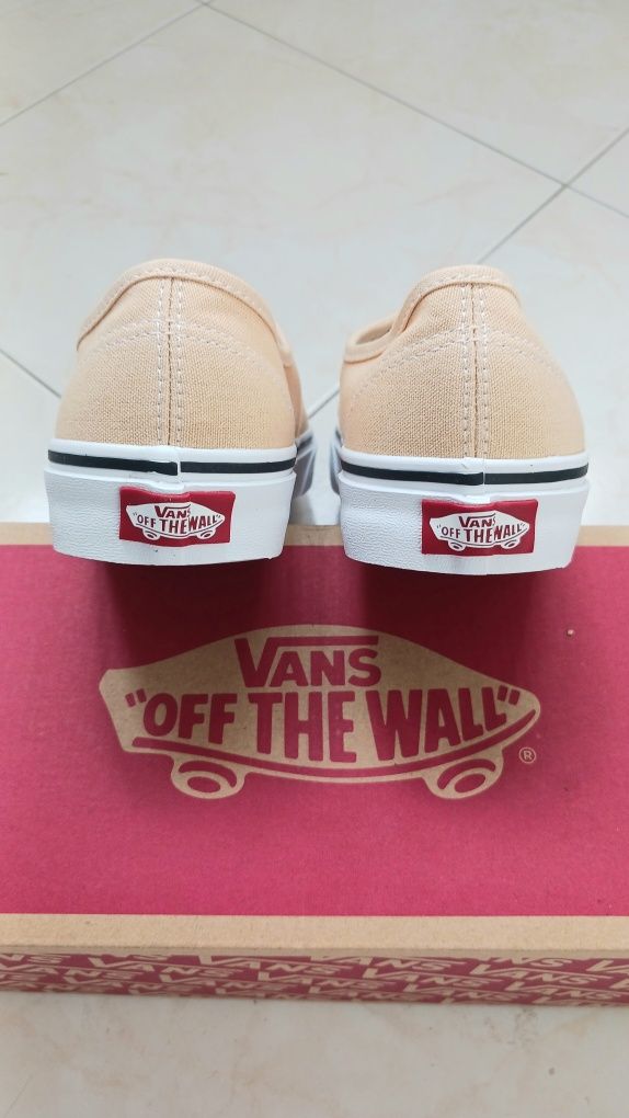 Sapatilhas Vans Novas