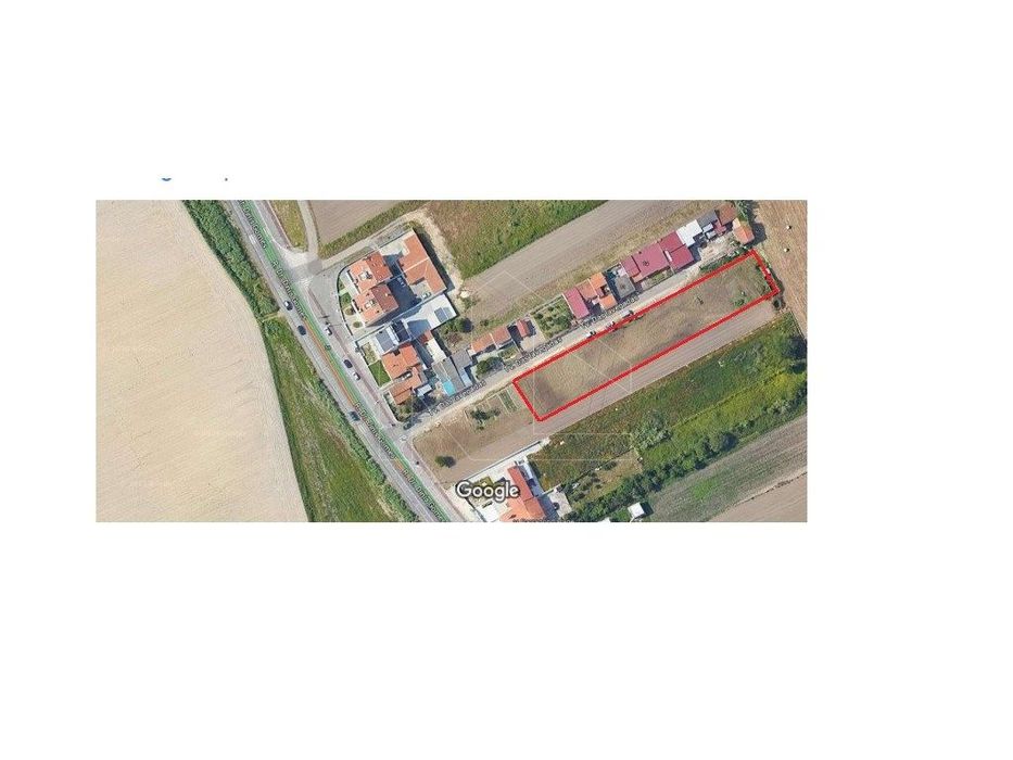Terreno Urbano com Projeto na câmara para 7 moradias unifamiliares
