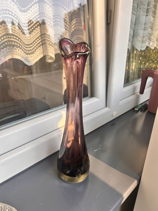 Fioletowy wazon szklany sękacz vinatge PRL
